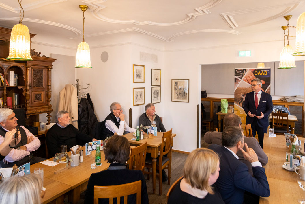 Austausch mit Finanzminister Magnus Brunner